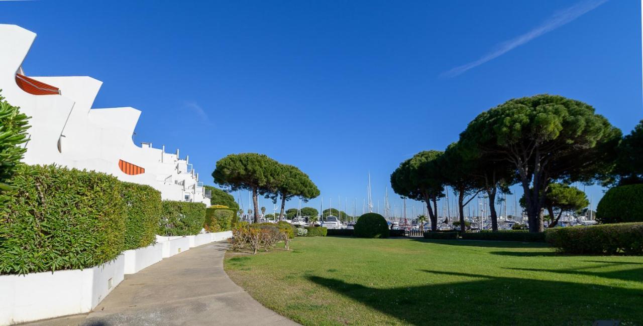 Appartement Donnant Sur Le Port De Plaisance De Port Camargue Et A Proximite Des Plages لو غراو دو روا المظهر الخارجي الصورة